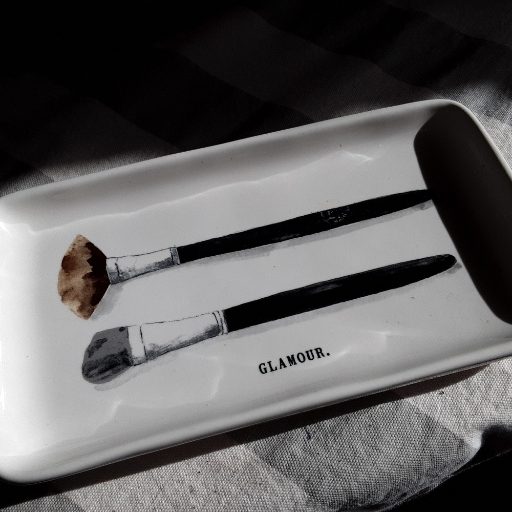 Rae Dunn for Glamor makeup brush tray